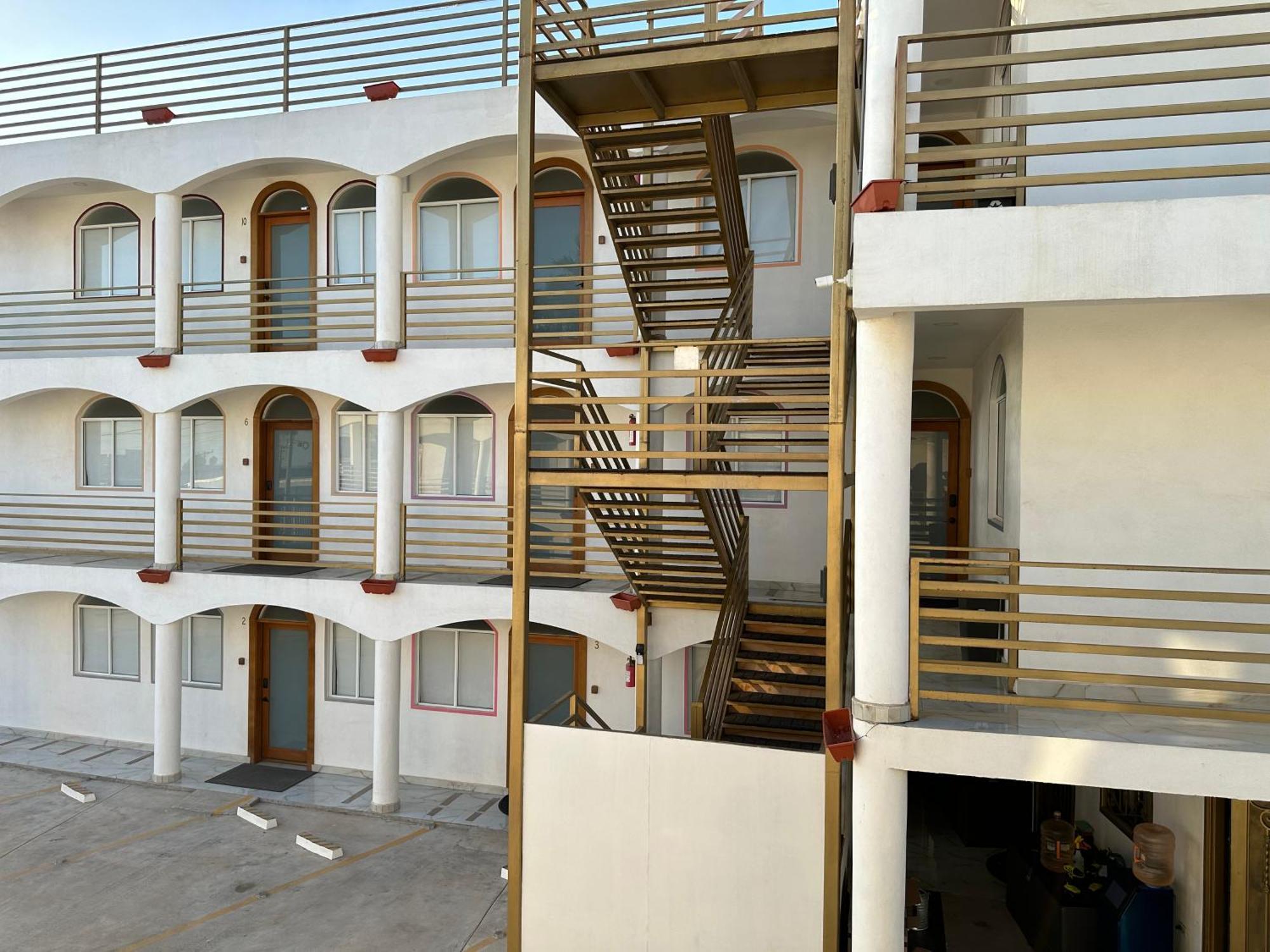 Las Mariposas Mini Suites Rosarito Ngoại thất bức ảnh